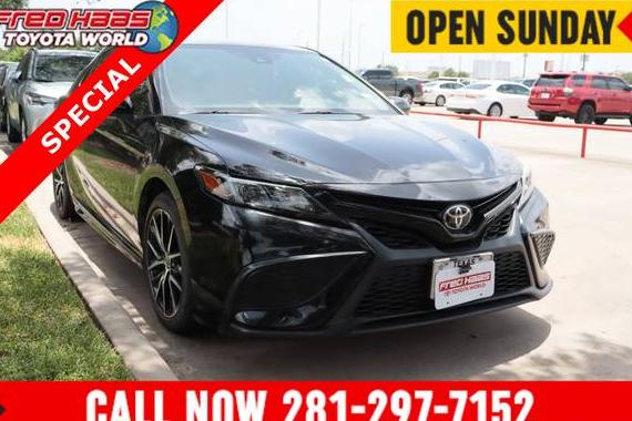 TOYOTA CAMRY 2021 4T1G11AK1MU539173 image