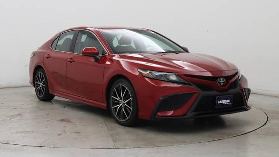 TOYOTA CAMRY 2021 4T1G11BK2MU036167 image