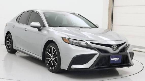 TOYOTA CAMRY 2021 4T1G11AK8MU406538 image