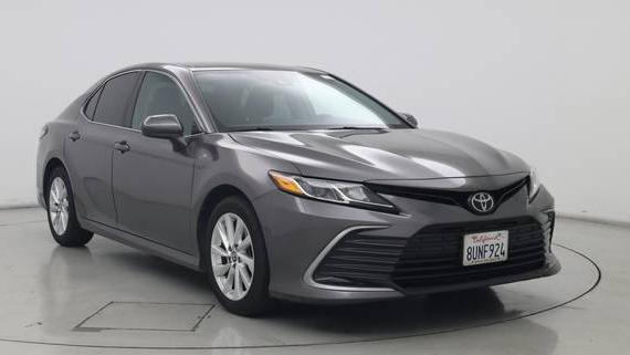 TOYOTA CAMRY 2021 4T1C11AK2MU432051 image