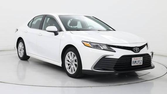 TOYOTA CAMRY 2021 4T1C11AK6MU561975 image