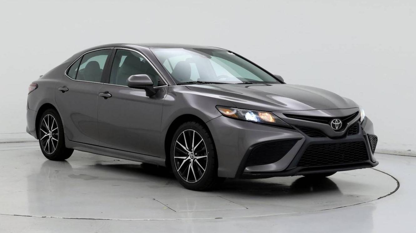 TOYOTA CAMRY 2021 4T1G11AK4MU589386 image