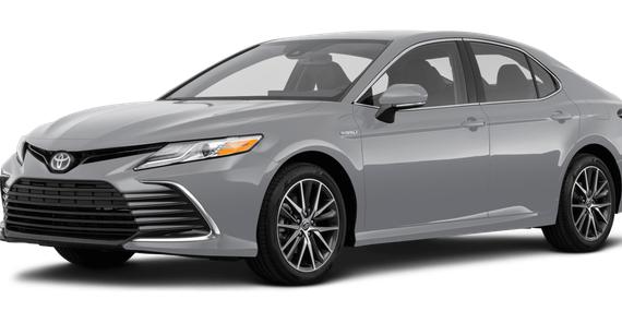 TOYOTA CAMRY 2021 4T1C11AK7MU477888 image