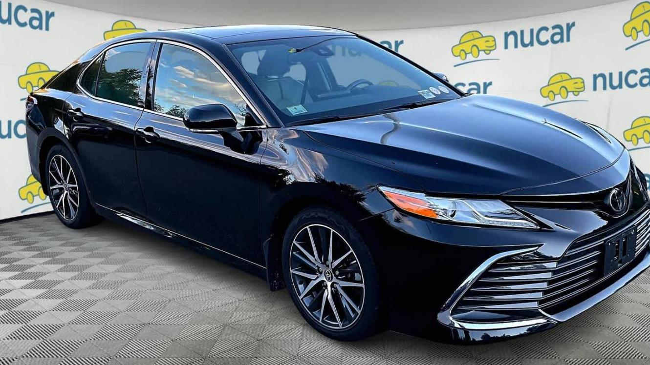 TOYOTA CAMRY 2021 4T1F11BKXMU039359 image