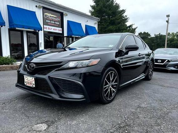 TOYOTA CAMRY 2021 4T1G11AK5MU426617 image