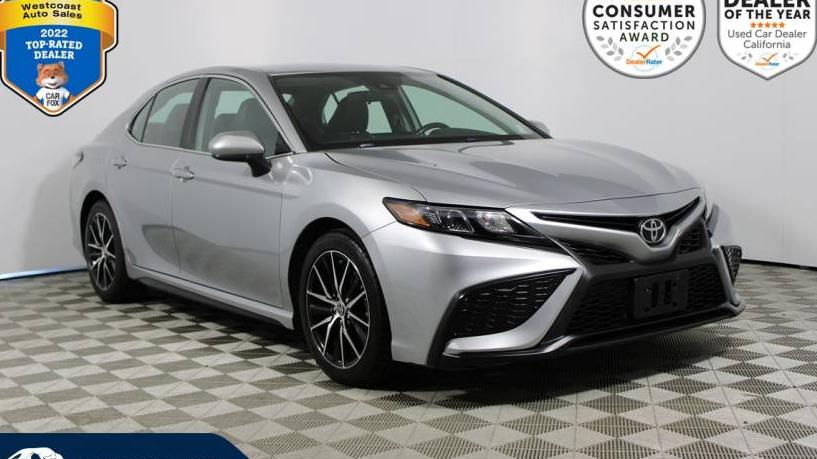 TOYOTA CAMRY 2021 4T1G11AK5MU423653 image