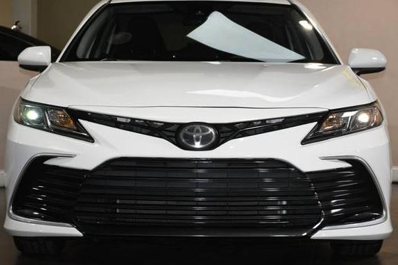 TOYOTA CAMRY 2021 4T1C11AK2MU597050 image