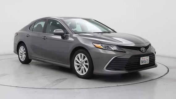 TOYOTA CAMRY 2021 4T1C11AK1MU582426 image