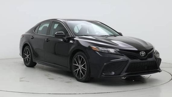 TOYOTA CAMRY 2021 4T1G11AKXMU481340 image