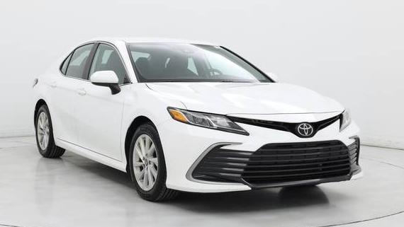 TOYOTA CAMRY 2021 4T1C11AK8MU406232 image