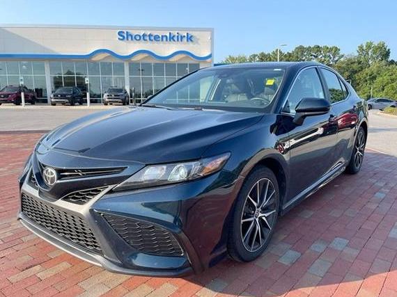 TOYOTA CAMRY 2021 4T1G11AKXMU514630 image