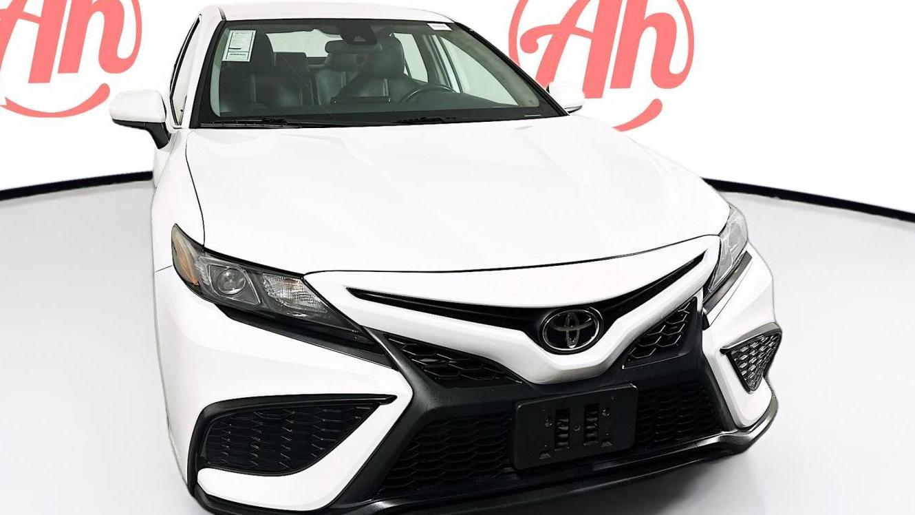 TOYOTA CAMRY 2021 4T1G11AK5MU441859 image