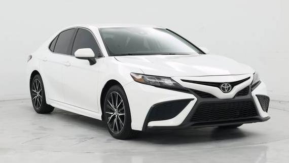 TOYOTA CAMRY 2021 4T1G11AK4MU409775 image