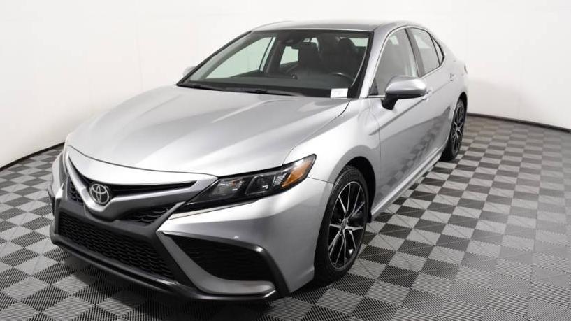 TOYOTA CAMRY 2021 4T1G11AK4MU560521 image