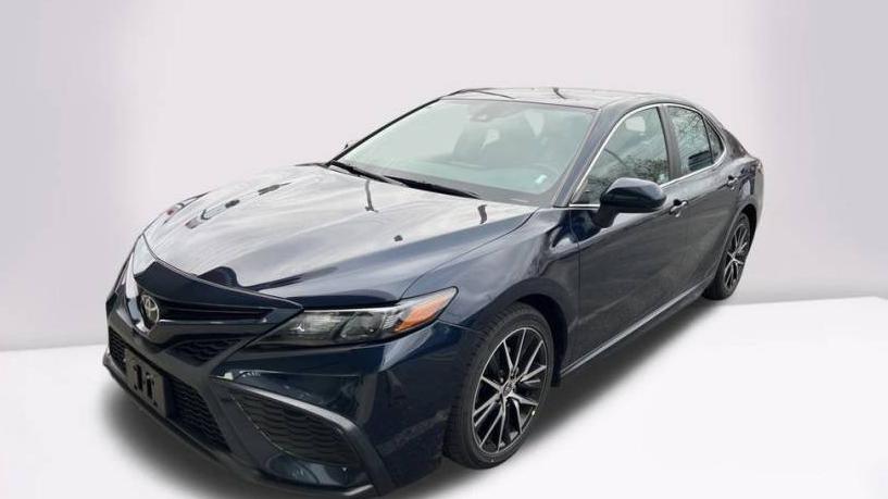 TOYOTA CAMRY 2021 4T1G11AK0MU524891 image