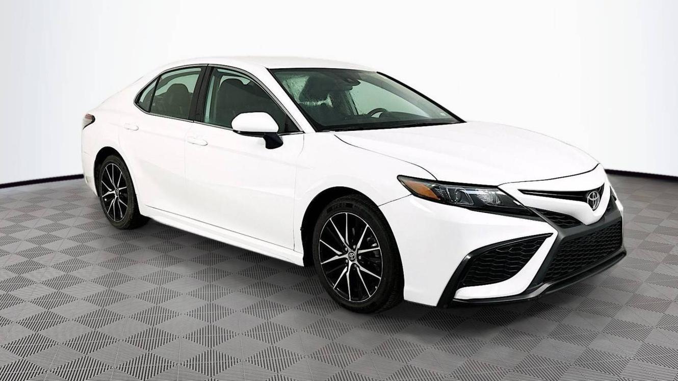 TOYOTA CAMRY 2021 4T1G11AK6MU571309 image