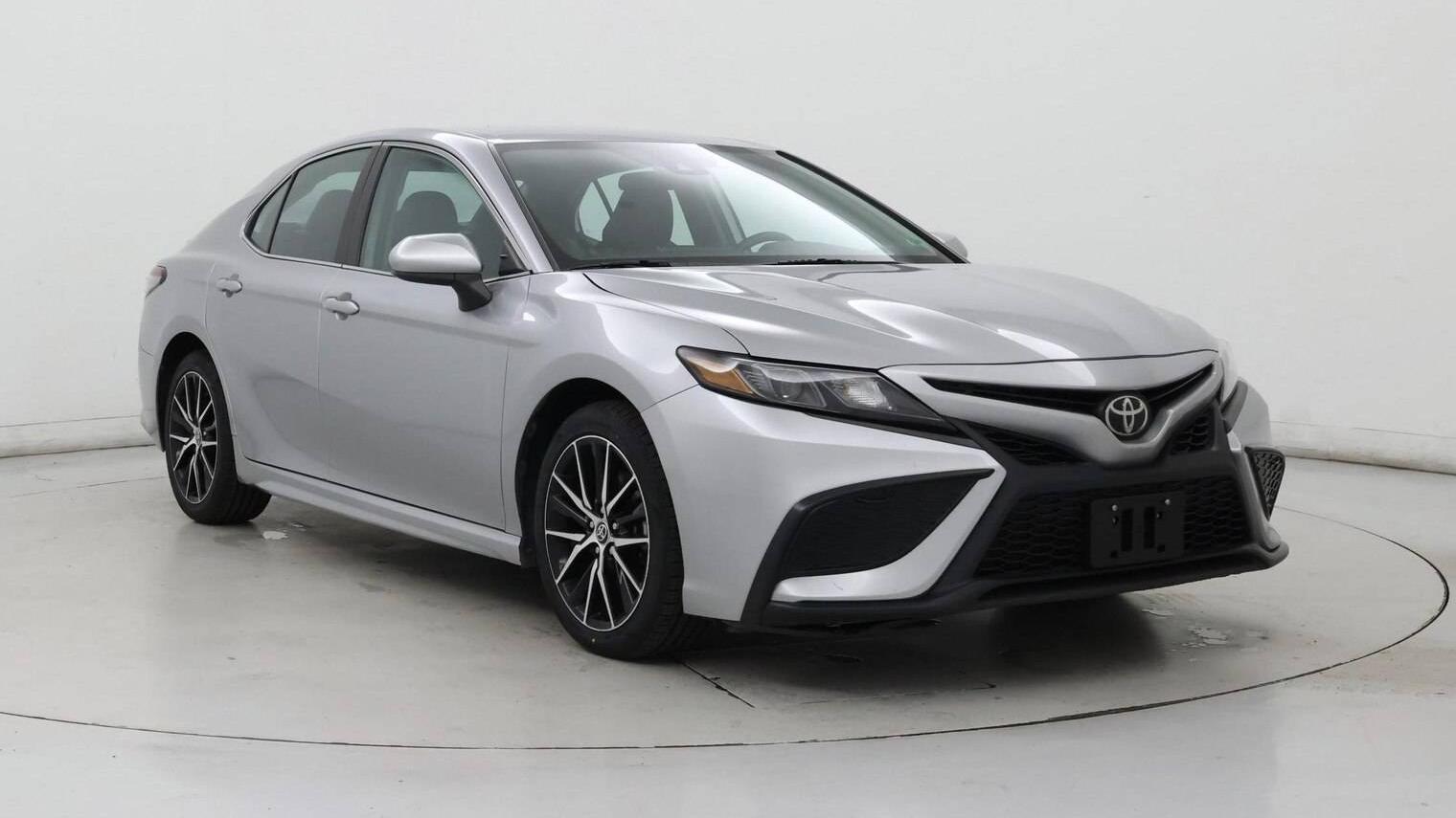 TOYOTA CAMRY 2021 4T1G11AK7MU572999 image