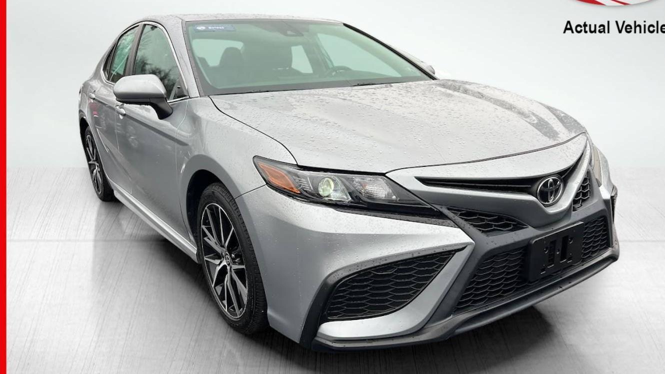 TOYOTA CAMRY 2021 4T1G11AK2MU424923 image