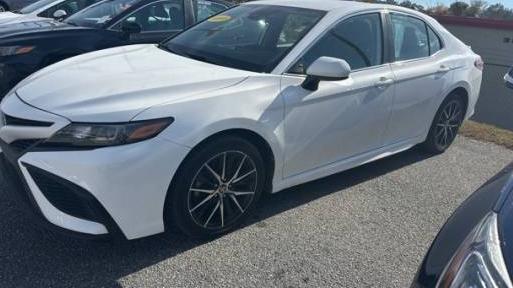 TOYOTA CAMRY 2021 4T1G11AK7MU466066 image