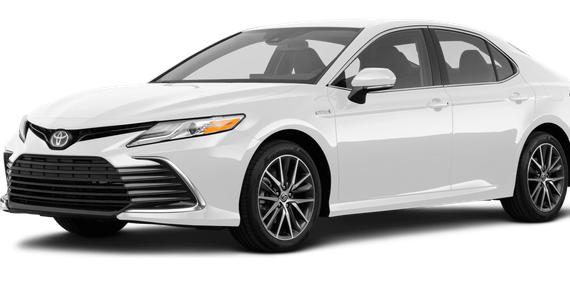 TOYOTA CAMRY 2021 4T1C11AK1MU465557 image