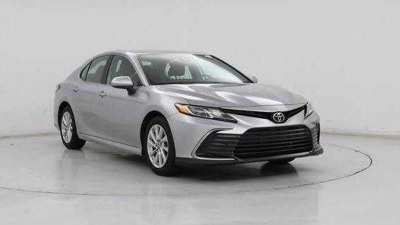 TOYOTA CAMRY 2021 4T1C11AK8MU546278 image