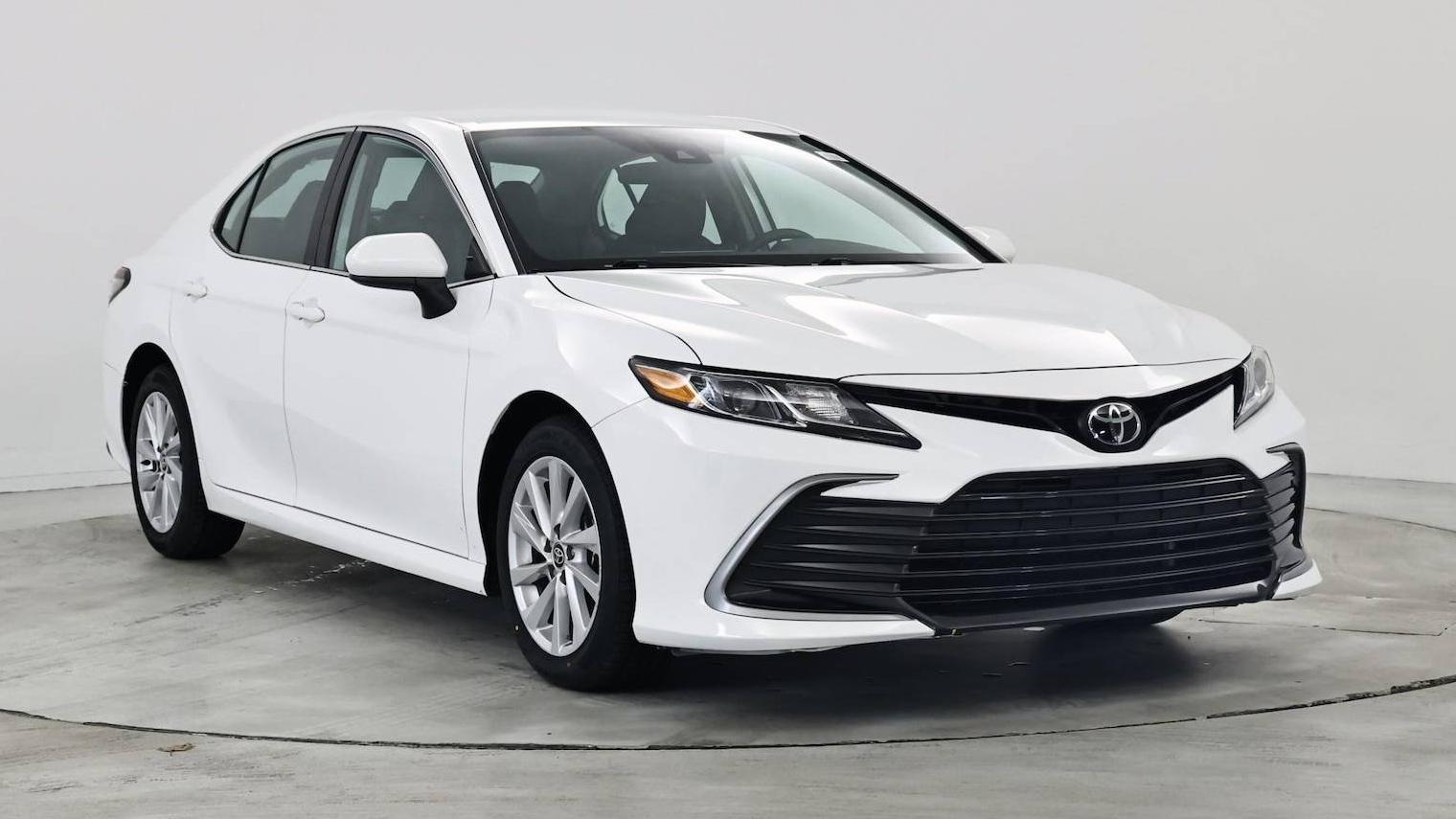 TOYOTA CAMRY 2021 4T1C11AK4MU470154 image