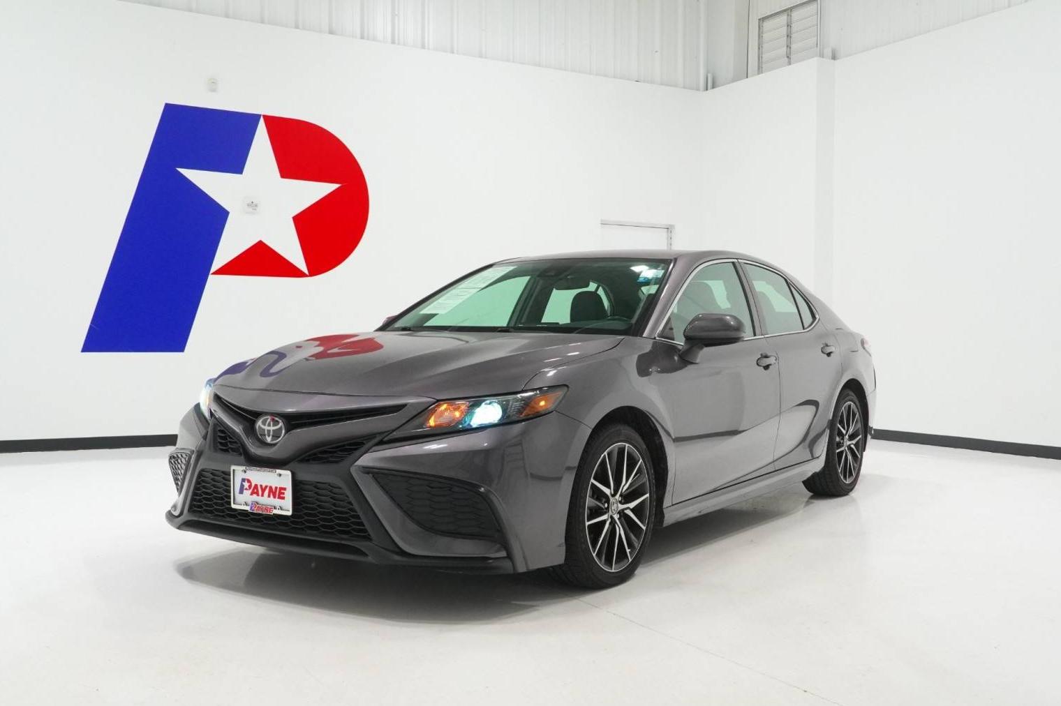 TOYOTA CAMRY 2021 4T1G11AK1MU432690 image