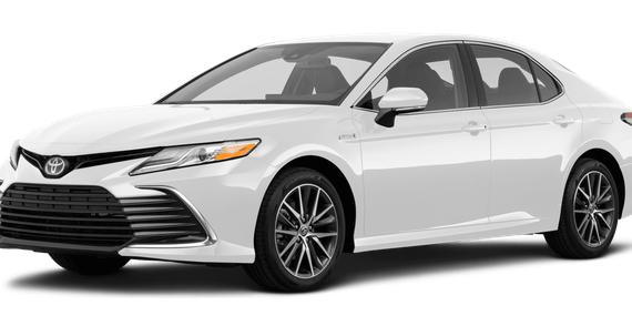 TOYOTA CAMRY 2021 4T1C11AK2MU570205 image
