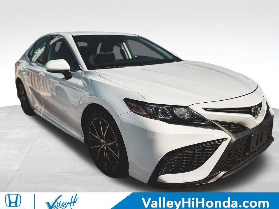 TOYOTA CAMRY 2021 4T1G11AK1MU411838 image