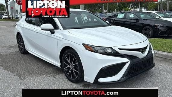 TOYOTA CAMRY 2021 4T1G11AK5MU559829 image