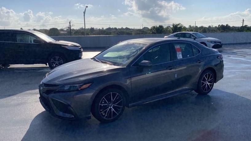 TOYOTA CAMRY 2021 4T1G11AK3MU530748 image