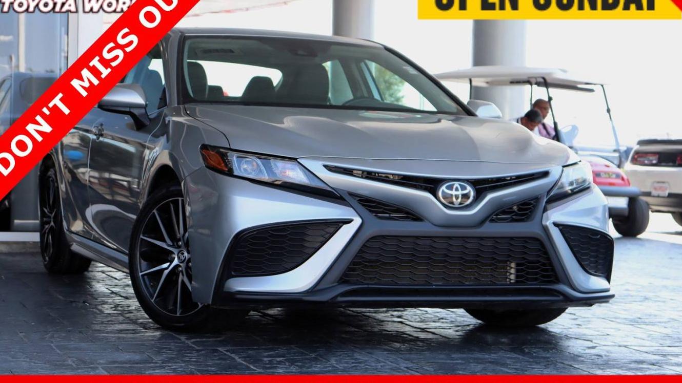 TOYOTA CAMRY 2021 4T1G11AK1MU520509 image