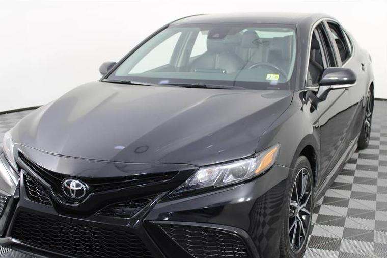 TOYOTA CAMRY 2021 4T1G11AK4MU584642 image