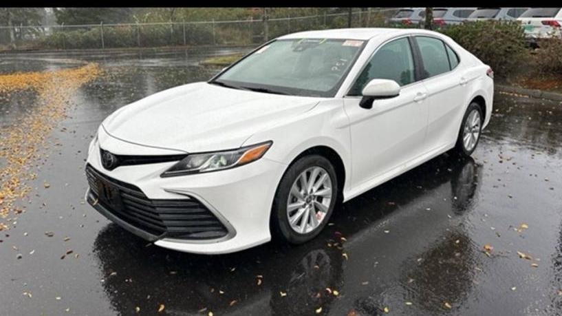 TOYOTA CAMRY 2021 4T1C11AK3MU603146 image