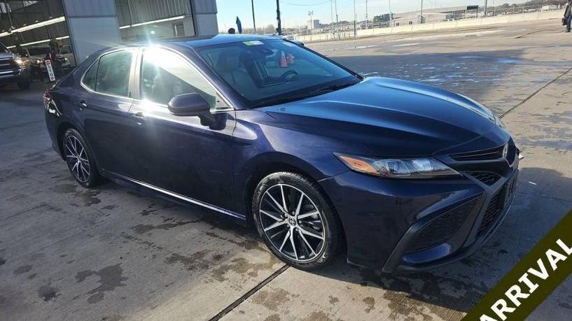 TOYOTA CAMRY 2021 4T1G11AK7MU521518 image