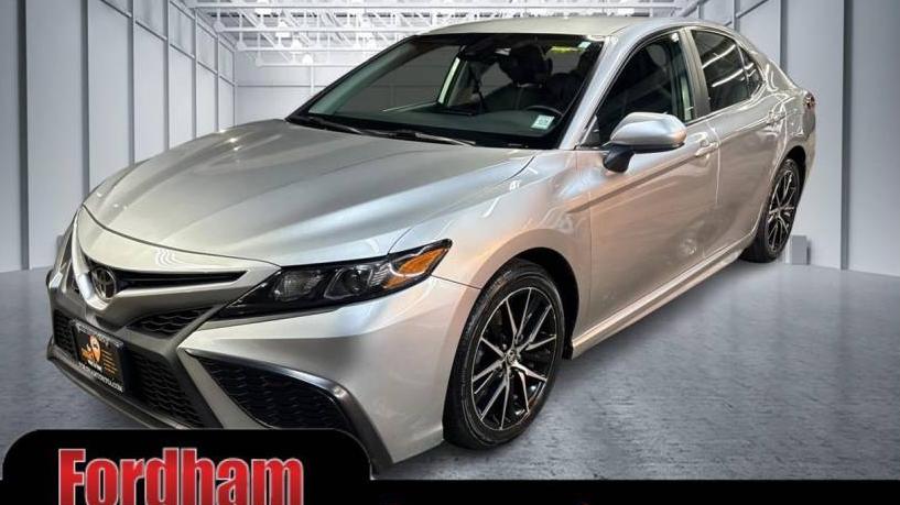 TOYOTA CAMRY 2021 4T1G11AK7MU513242 image