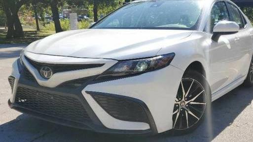 TOYOTA CAMRY 2021 4T1G11AK0MU557132 image