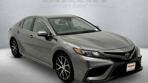 TOYOTA CAMRY 2021 4T1G11AKXMU552407 image