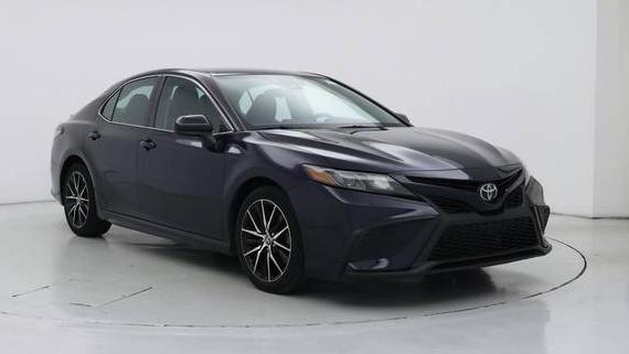 TOYOTA CAMRY 2021 4T1G11AK3MU462631 image