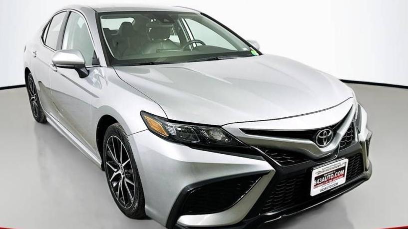 TOYOTA CAMRY 2021 4T1G11AK2MU482577 image