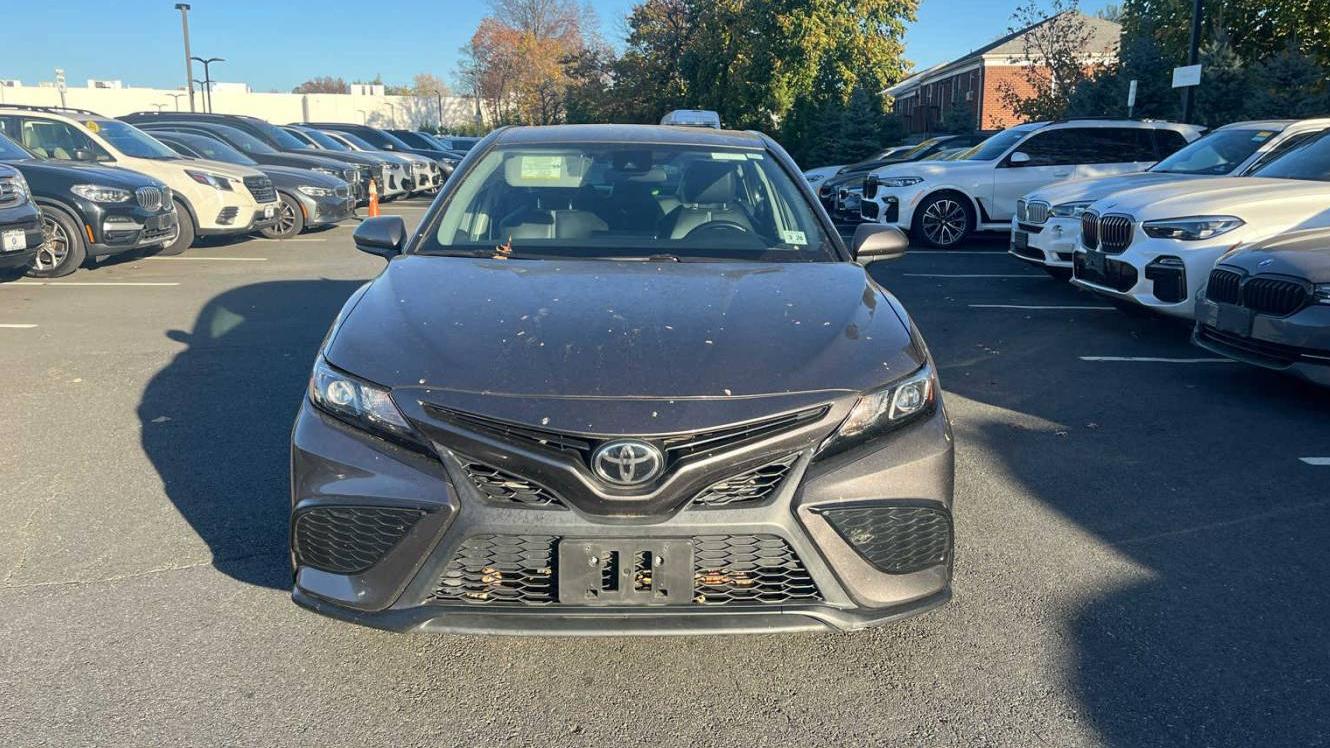 TOYOTA CAMRY 2021 4T1G11AK2MU457453 image