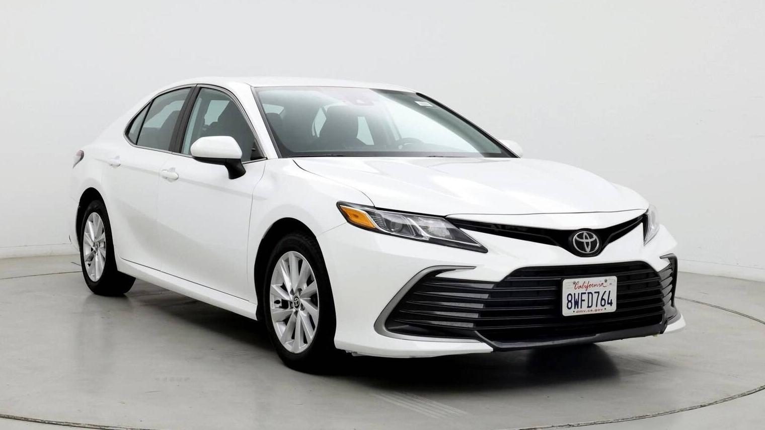 TOYOTA CAMRY 2021 4T1C11AK9MU559234 image