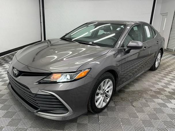 TOYOTA CAMRY 2021 4T1C11AK3MU541005 image