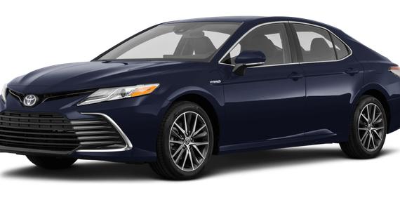 TOYOTA CAMRY 2021 4T1C11AK3MU604197 image