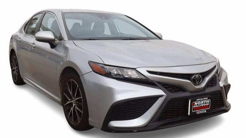 TOYOTA CAMRY 2021 4T1G11AK5MU606633 image