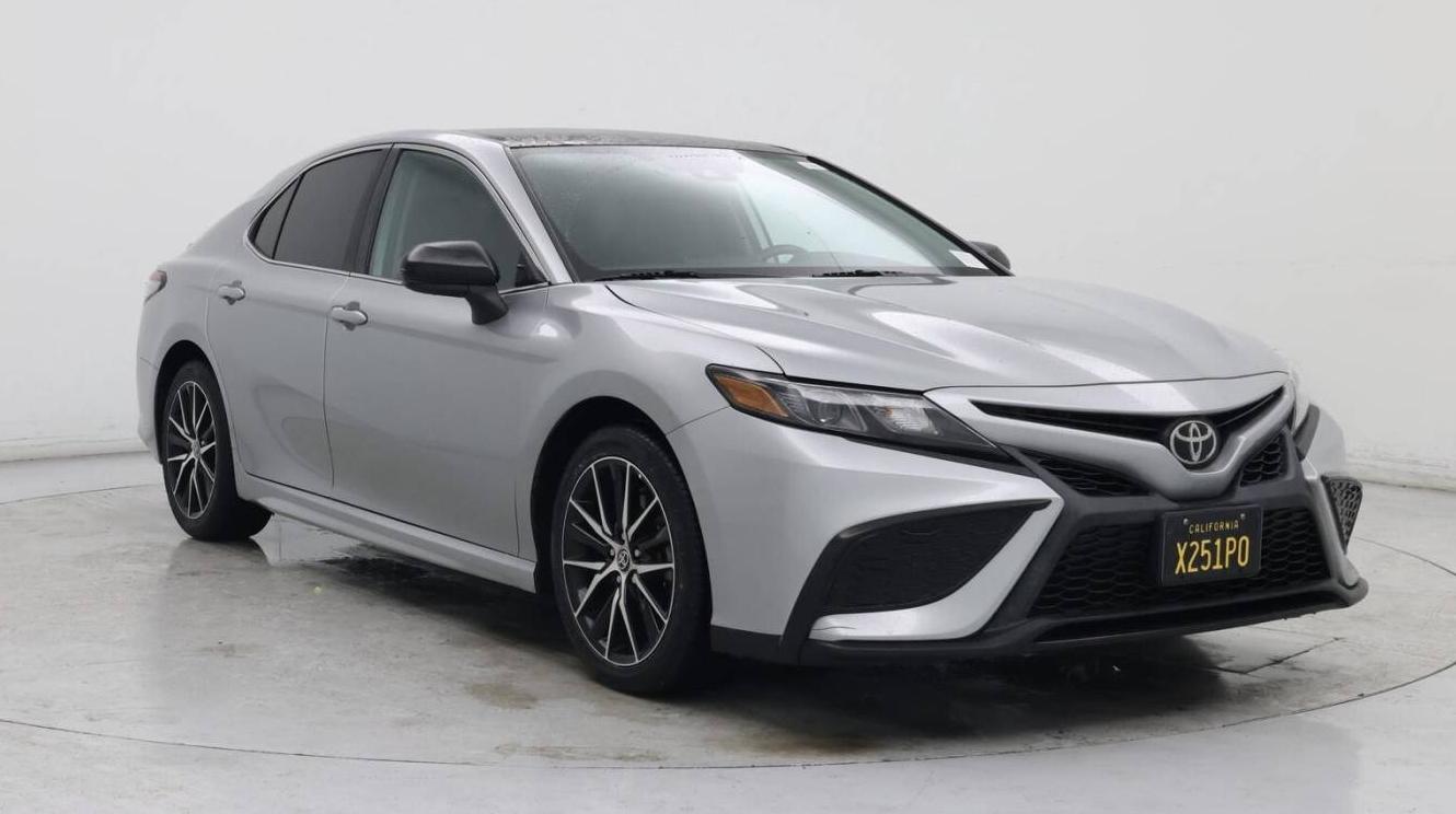 TOYOTA CAMRY 2021 4T1G11AK2MU423304 image