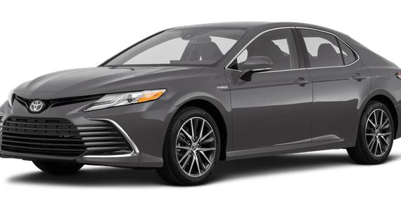 TOYOTA CAMRY 2021 4T1C11AK2MU443163 image