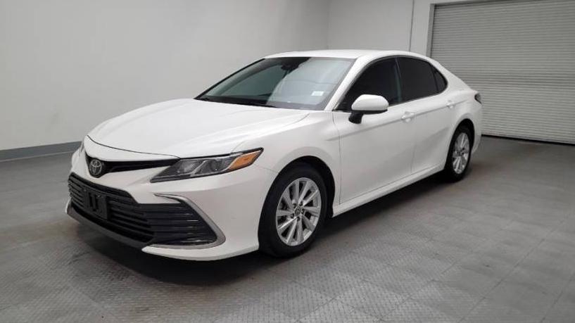 TOYOTA CAMRY 2021 4T1C11AK3MU448310 image