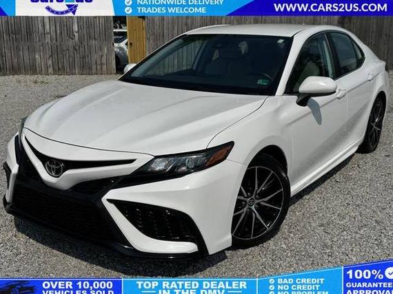 TOYOTA CAMRY 2021 4T1G11AK3MU555391 image