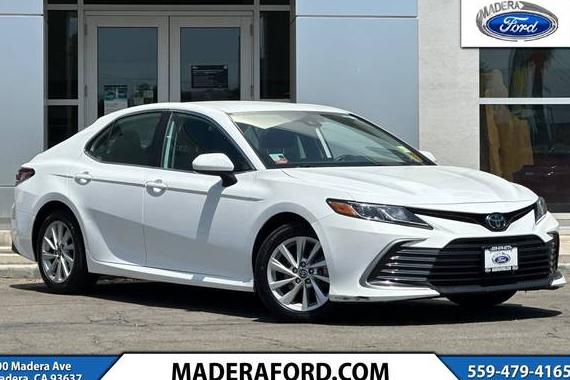 TOYOTA CAMRY 2021 4T1C11AK2MU470055 image